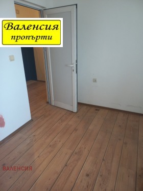 1 makuuhuone Tsentar, Vratsa 5