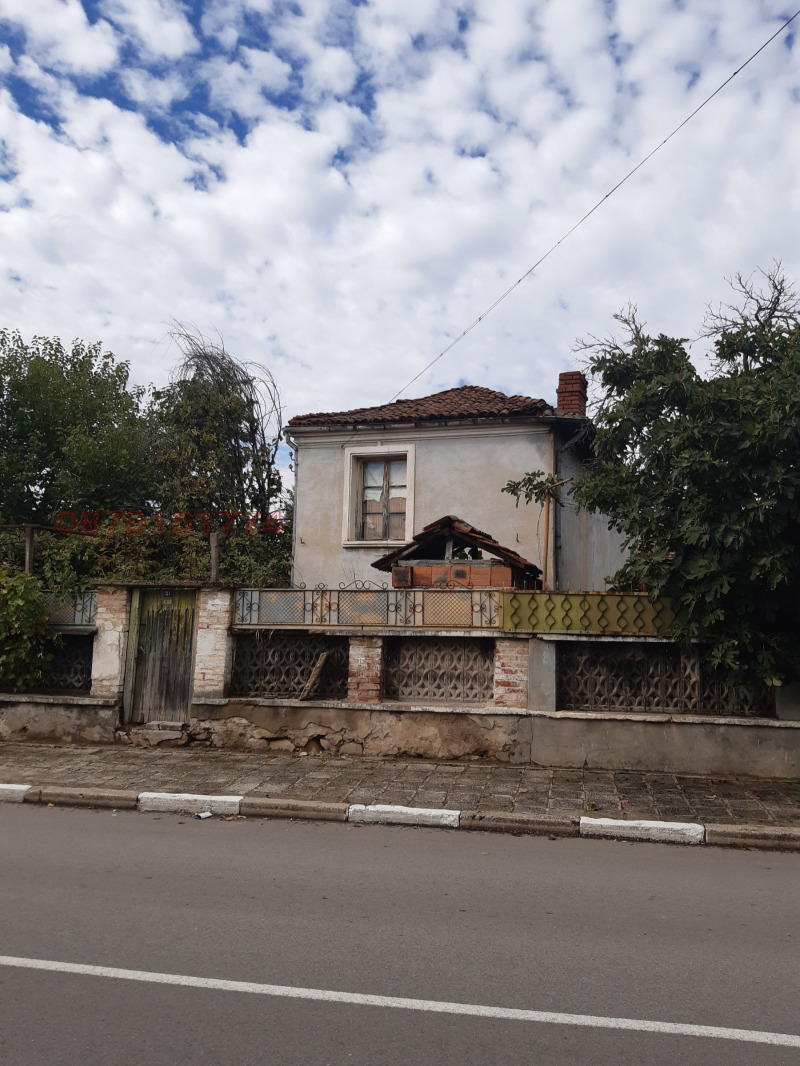 Продава КЪЩА, с. Зелениково, област Пловдив