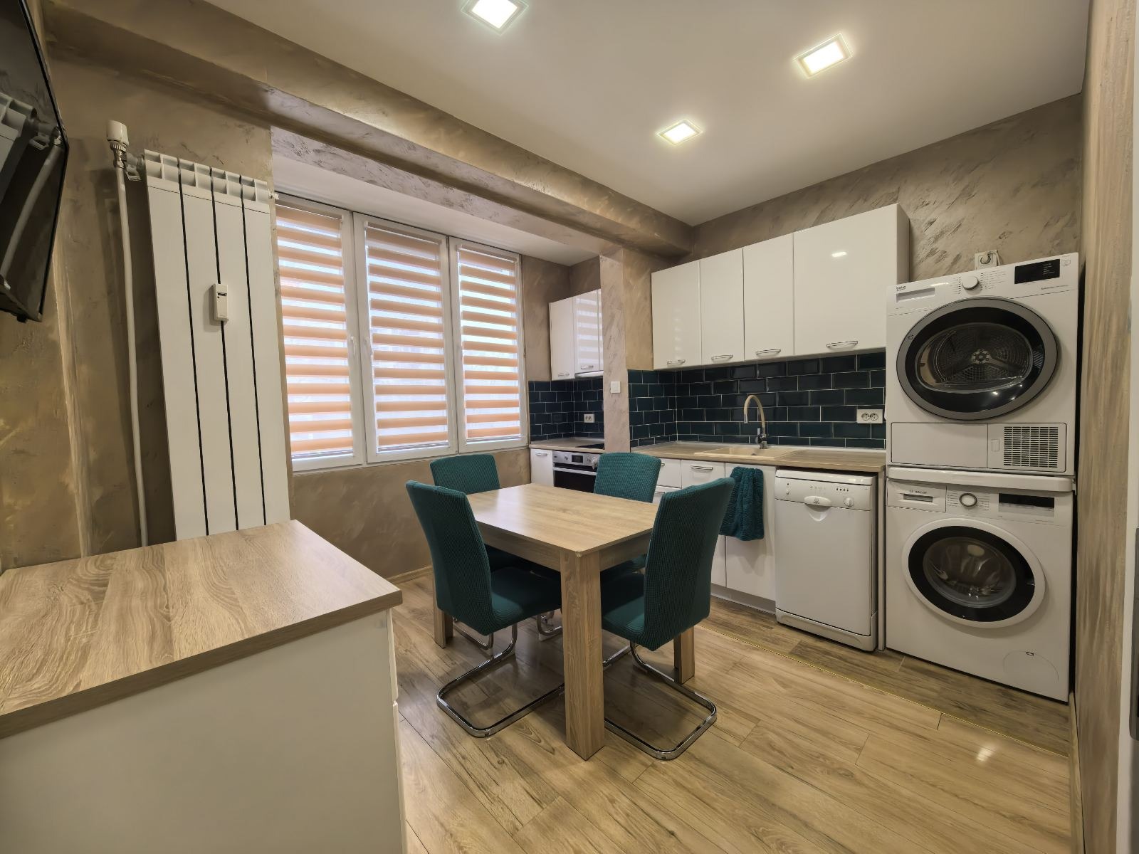 Продава 3-СТАЕН, гр. София, Сердика, снимка 4 - Апартаменти - 53968481