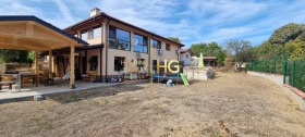 Hus m-t Priboj, Varna