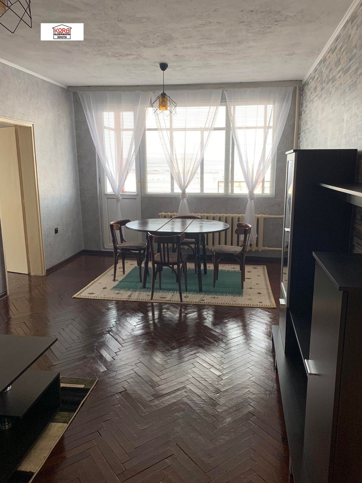 Продава 3-СТАЕН, гр. Плевен, Идеален център, снимка 2 - Апартаменти - 54607750