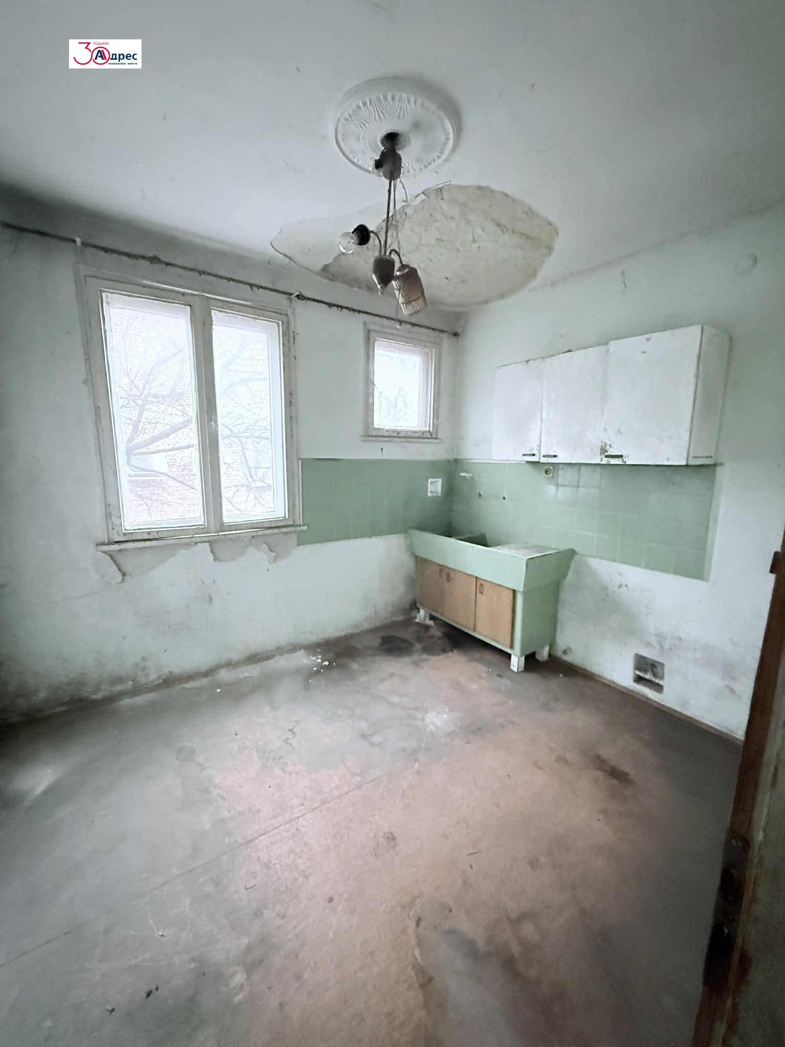 Продава ЕТАЖ ОТ КЪЩА, гр. Добрич, Пинета, снимка 2 - Етаж от къща - 51364127