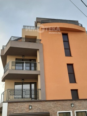 Studio Kranevo, Dobrichin alue