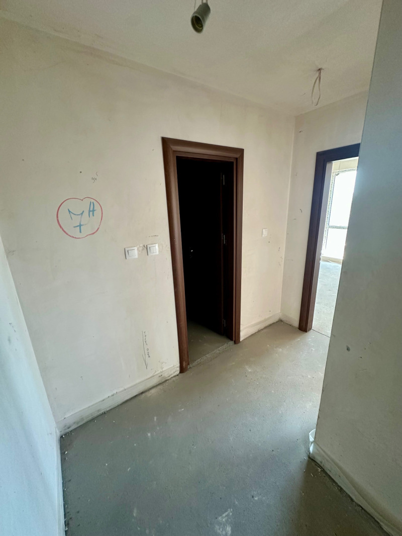 En venta  1 dormitorio Plovdiv , Trakiya , 70 metros cuadrados | 11137119 - imagen [5]