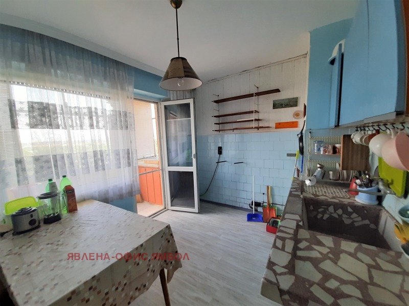 Продава  3-стаен град Ямбол , Център , 82 кв.м | 74622120 - изображение [14]