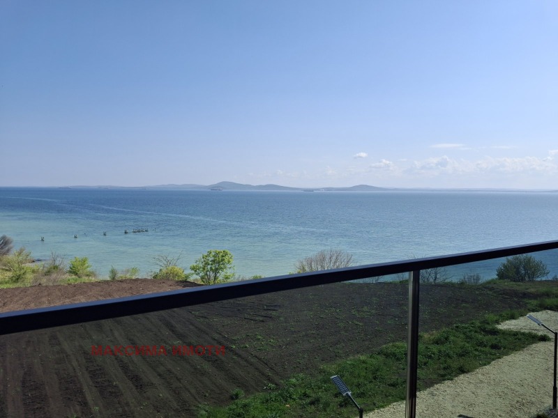 Продава  3-стаен, град Бургас, Сарафово •  225 000 EUR • ID 13956899 — holmes.bg - [1] 