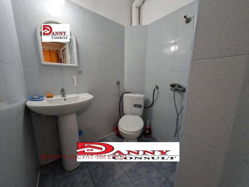 Продава КЪЩА, гр. Дебелец, област Велико Търново, снимка 10 - Къщи - 52707647