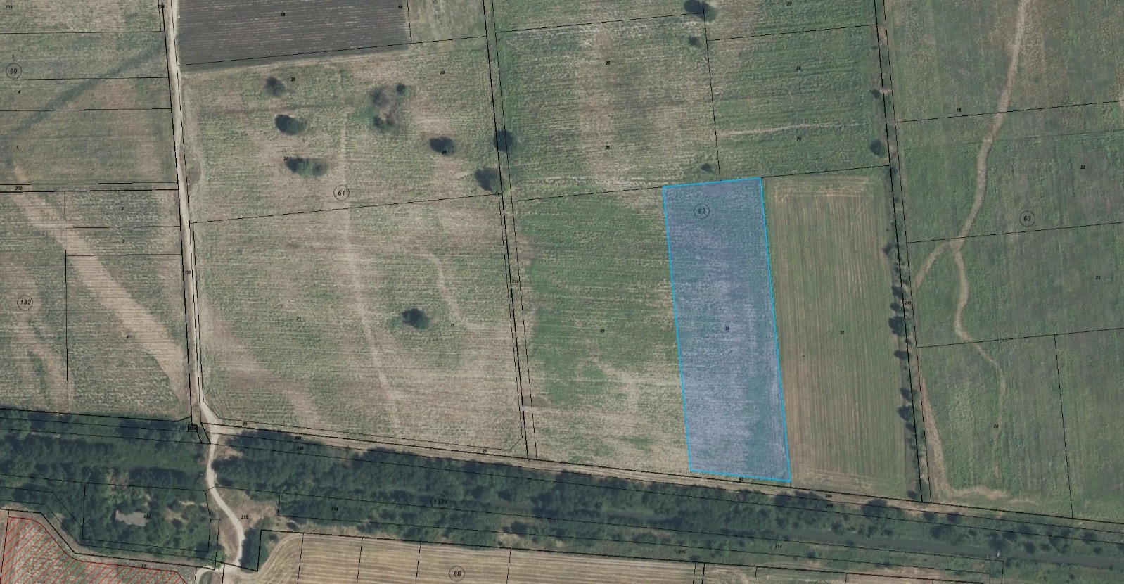 Продава ПАРЦЕЛ, с. Царацово, област Пловдив