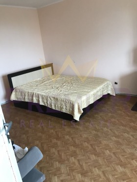 ВИЛА, 150 m2