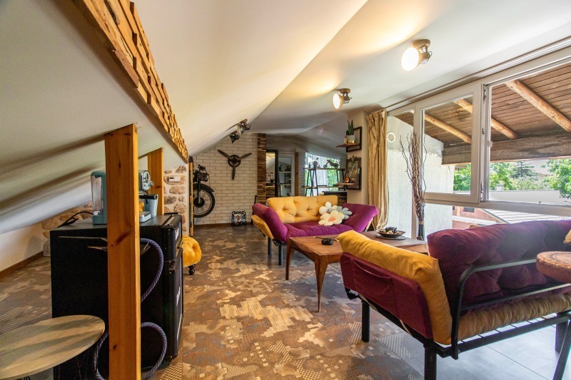 En venta  Casita Sofia , Lyulin 1 , 200 metros cuadrados | 10163422 - imagen [2]