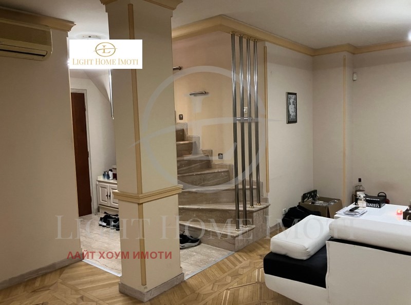 Продава  Мезонет град Пловдив , Съдийски , 198 кв.м | 85450192 - изображение [2]