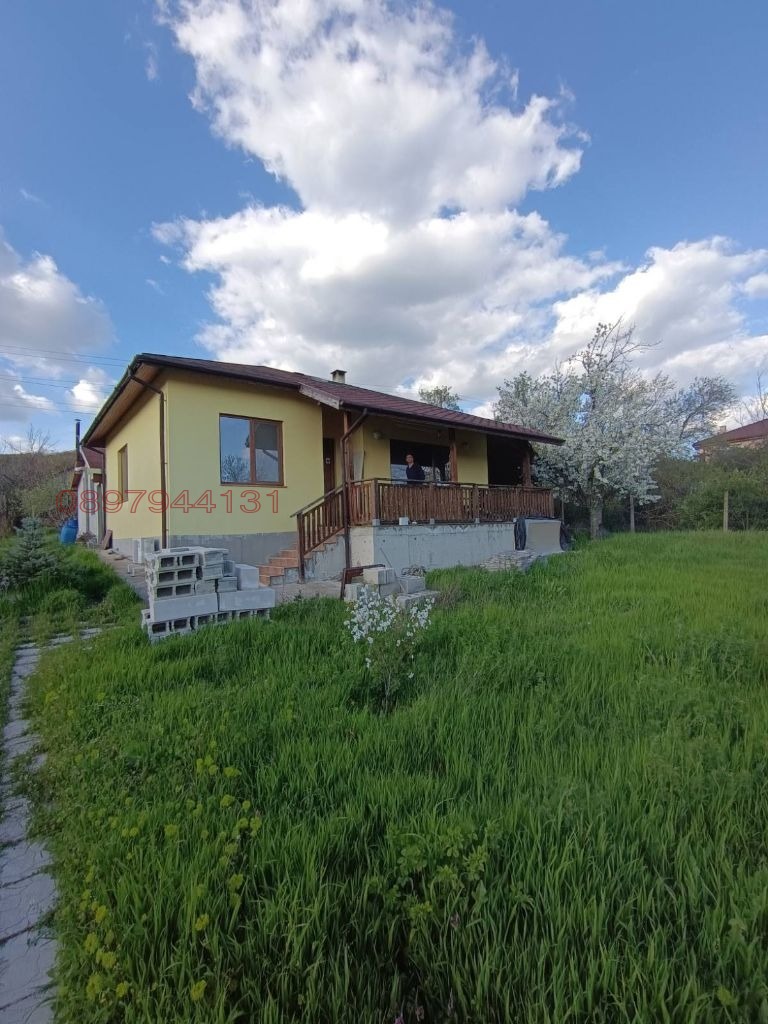 Продава КЪЩА, с. Слънчево, област Варна