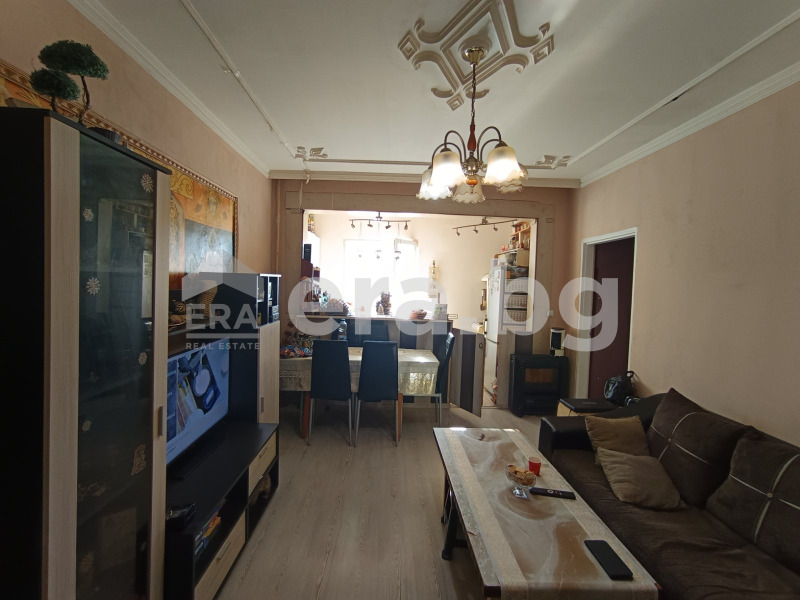 Продава 3-СТАЕН, гр. Варна, Кайсиева градина, снимка 1 - Aпартаменти - 48587635