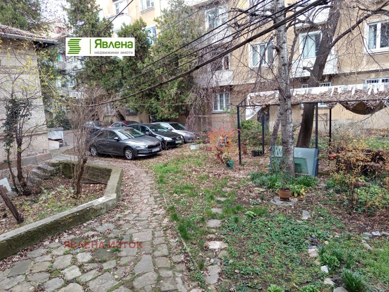 Продава ЕТАЖ ОТ КЪЩА, гр. София, Център, снимка 2 - Етаж от къща - 52815199