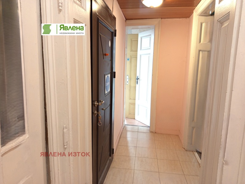 Продава ЕТАЖ ОТ КЪЩА, гр. София, Център, снимка 6 - Етаж от къща - 52815199