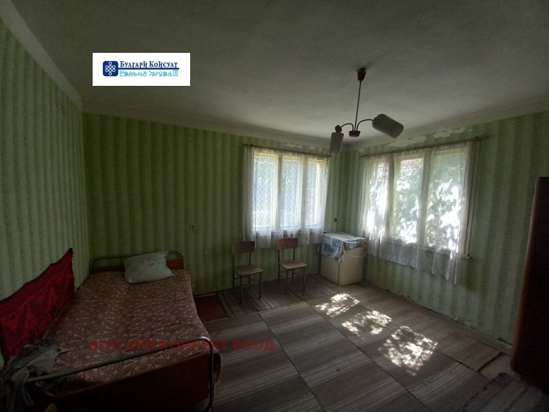 Продава  Къща област Кюстендил , с. Гюешево , 172 кв.м | 94356367 - изображение [10]