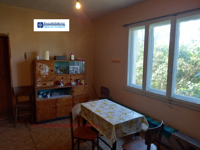 Продава  Къща област Кюстендил , с. Гюешево , 172 кв.м | 94356367 - изображение [8]
