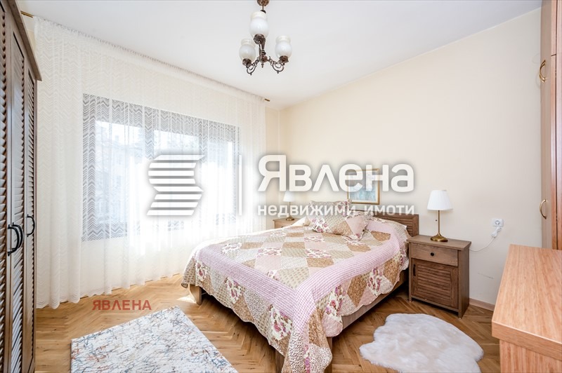 Eladó  Ház Sofia , Lozenec , 145 négyzetméter | 62520096 - kép [5]