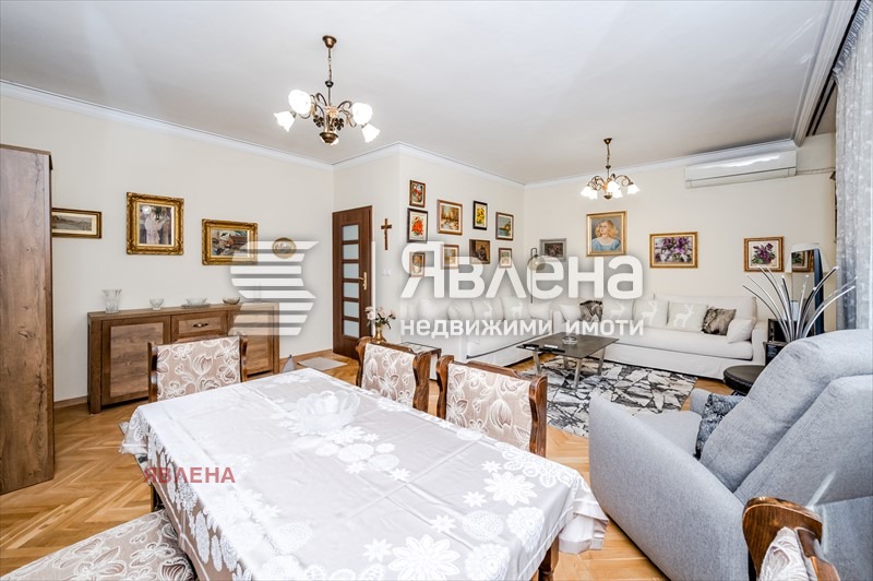 Eladó  Ház Sofia , Lozenec , 145 négyzetméter | 62520096 - kép [2]