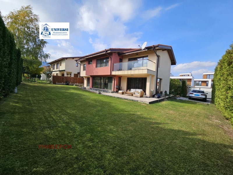 Продава  Къща град София , с. Бистрица , 300 кв.м | 12760825