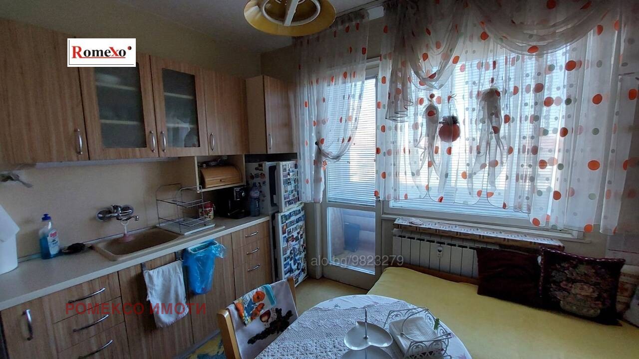 Продава 3-СТАЕН, гр. Пловдив, Кършияка, снимка 3 - Апартаменти - 55888799