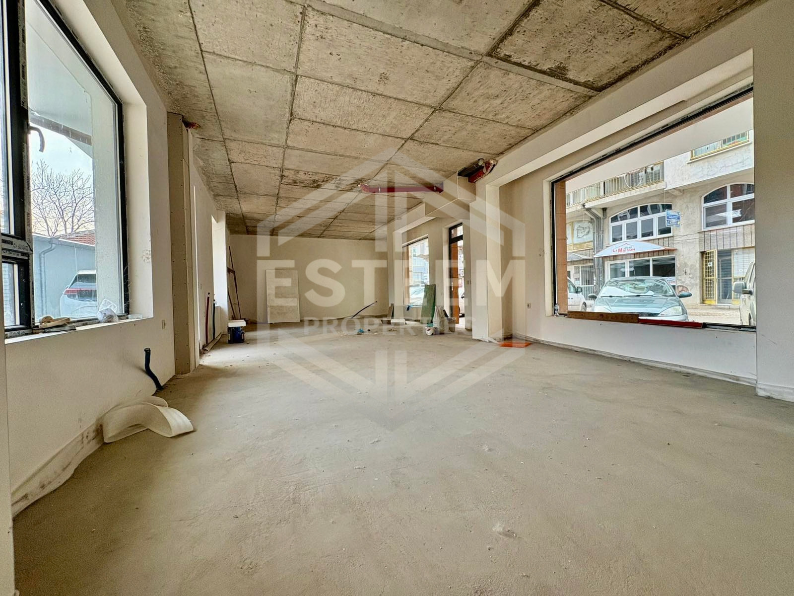 Продава ОФИС, гр. Русе, Широк център, снимка 2 - Офиси - 53741541