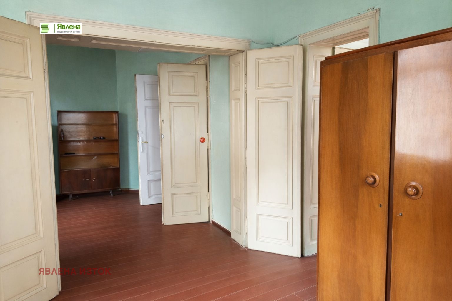 Продава ЕТАЖ ОТ КЪЩА, гр. София, Център, снимка 6 - Етаж от къща - 54023770