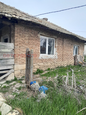 Продажба на имоти в с. Преселка, област Шумен - изображение 2 
