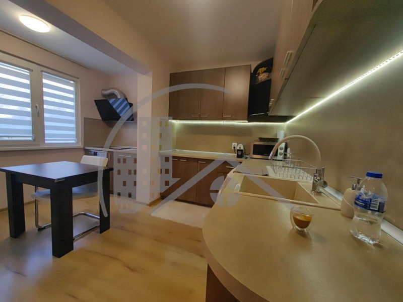 Продава 3-СТАЕН, гр. Варна, Владислав Варненчик 2