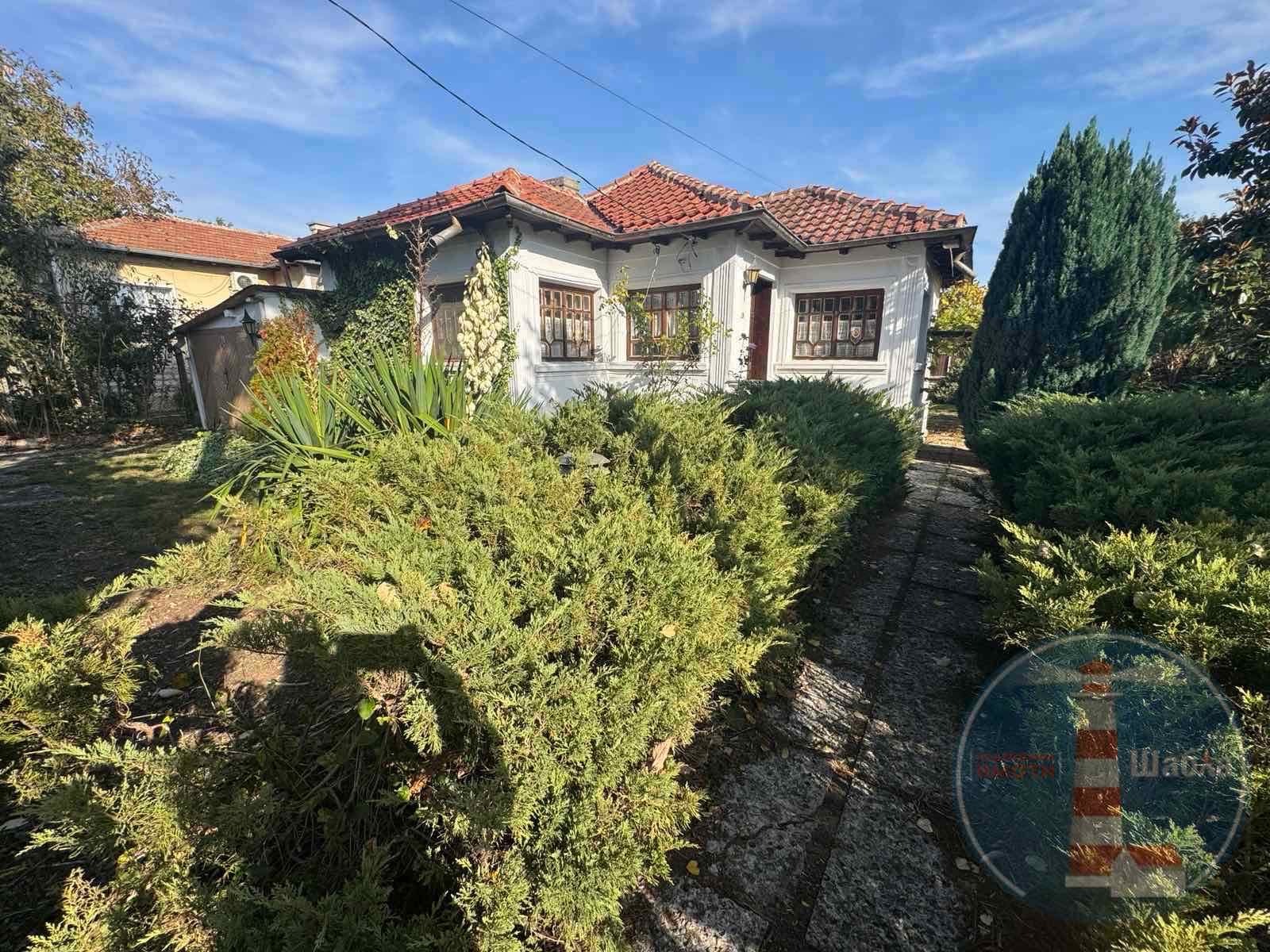 Продава КЪЩА, гр. Балчик, област Добрич, снимка 2 - Къщи - 56605501