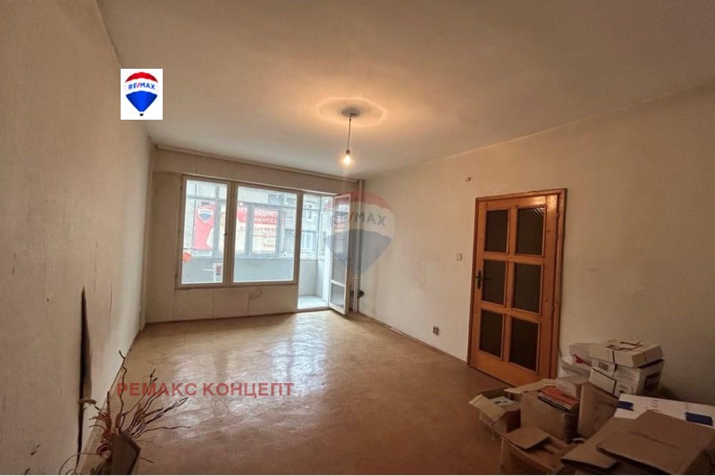 Продава 3-СТАЕН в град Шумен, 5-ти полк - 77 кв.м / 101 747 € » 198 999.84 лв., РЕМАКС КОНЦЕПТ