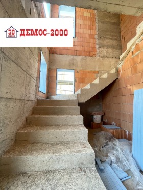 Maison m-t Priboi, Varna 4