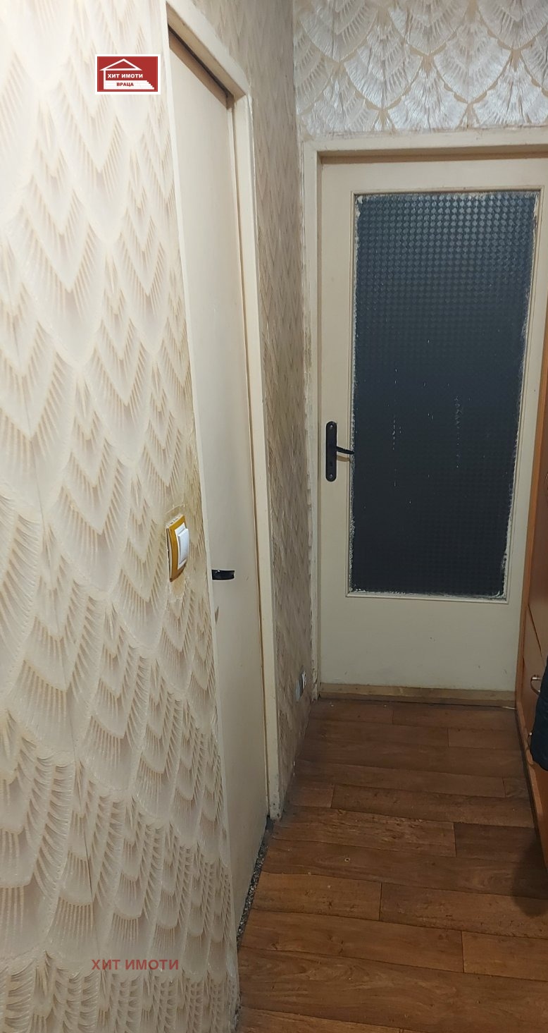 Продава 1-СТАЕН, гр. Враца, Дъбника, снимка 4 - Апартаменти - 56221407