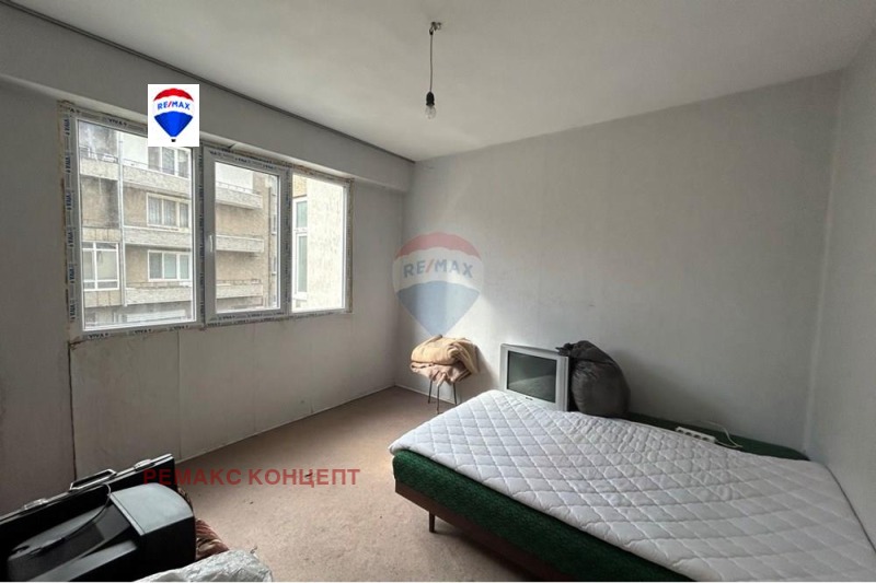 Продава 3-СТАЕН, гр. Шумен, 5-ти полк, снимка 3 - Апартаменти - 52388685