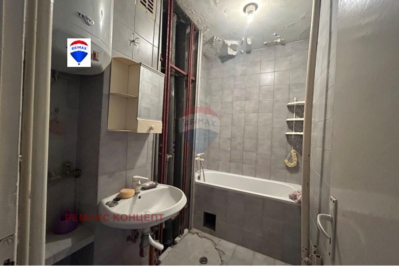 Продава 3-СТАЕН, гр. Шумен, 5-ти полк, снимка 6 - Апартаменти - 52388685