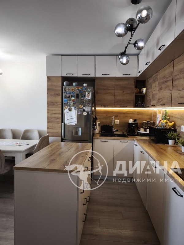 Продава 4-СТАЕН, гр. Пловдив, Тракия, снимка 4 - Апартаменти - 56074291