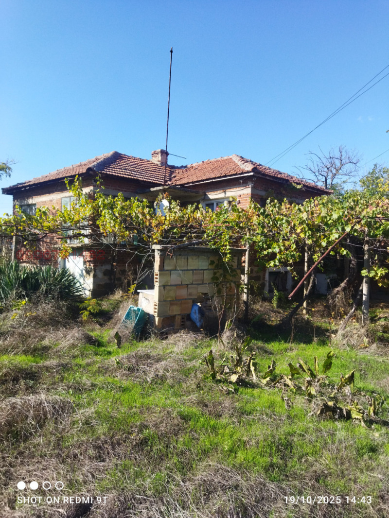 Продава КЪЩА, с. Иречеково, област Ямбол, снимка 3 - Къщи - 53474350