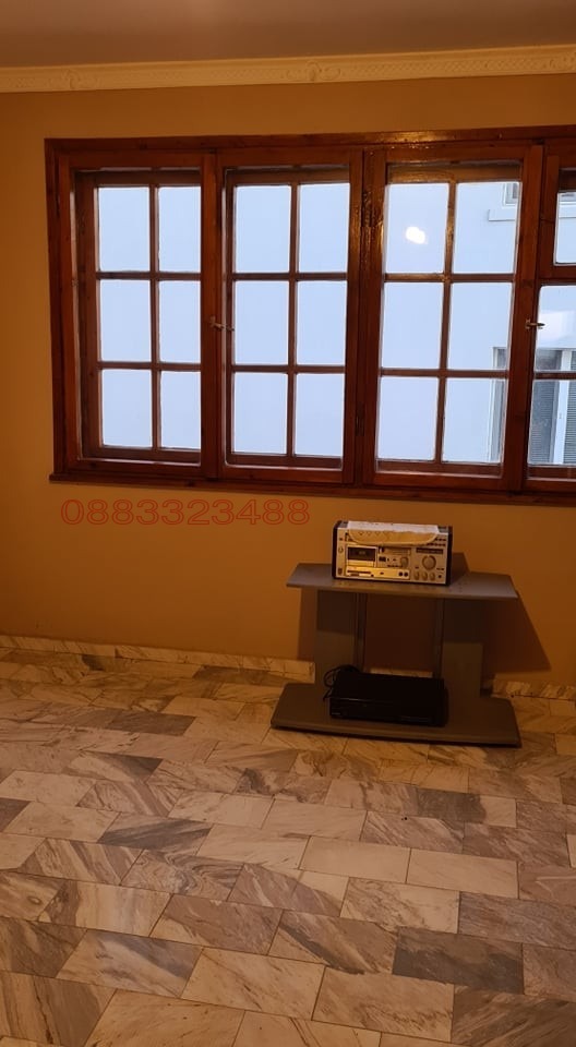 Продава КЪЩА, гр. София, Филиповци, снимка 2 - Къщи - 56194001