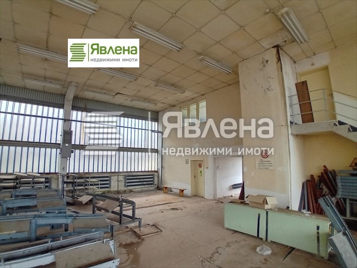 Eladó  Ipari épület régió Smolyan , Vievo , 2506 négyzetméter | 11079662 - kép [2]