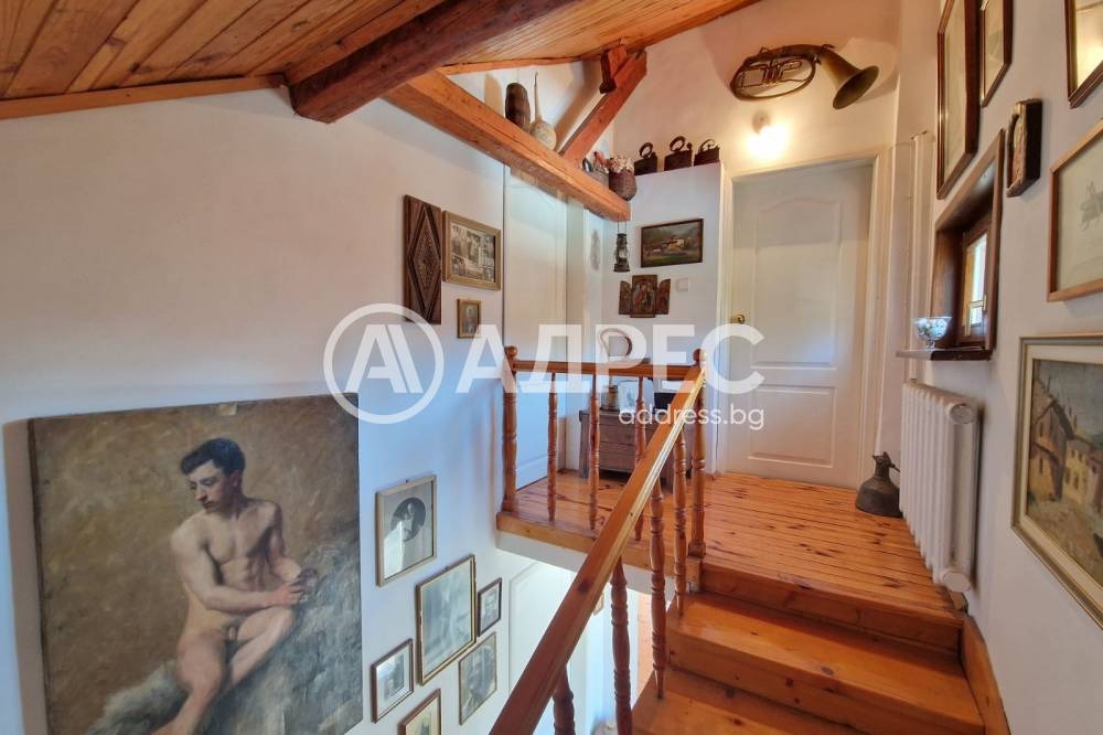 Продава КЪЩА, гр. София, Горна баня, снимка 12 - Къщи - 54564087