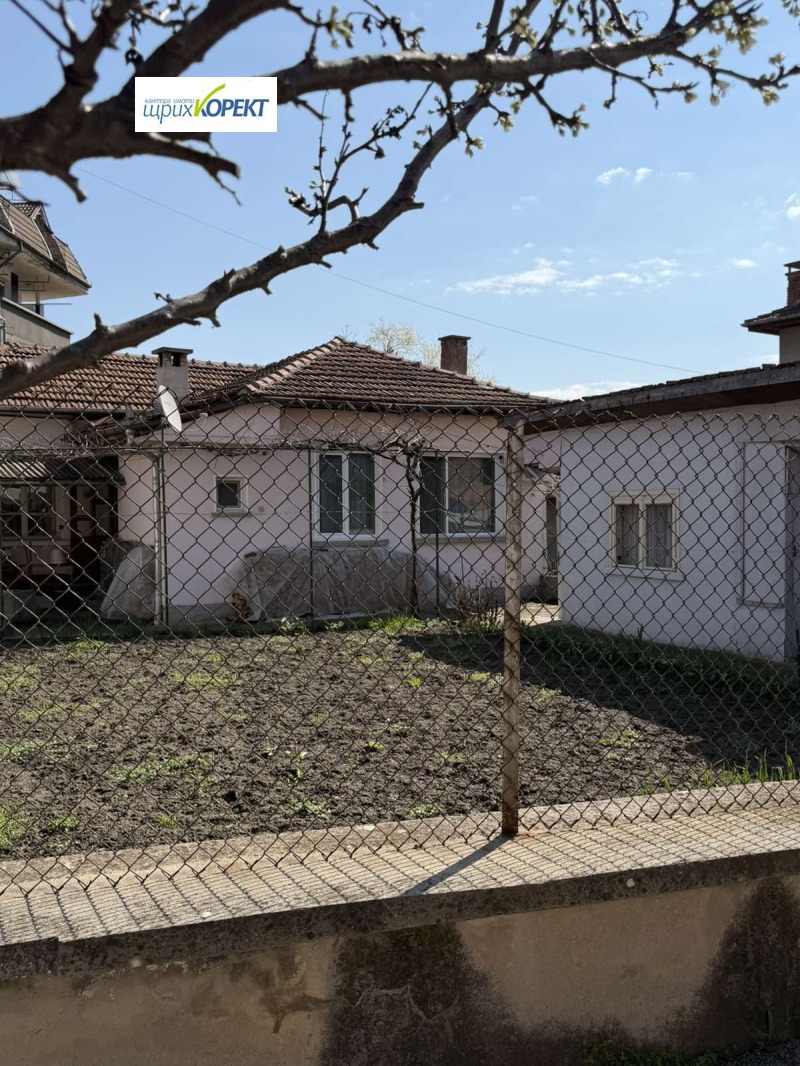 Продава КЪЩА в област Габрово, гр. Дряново - 76 кв.м / 53 000 € » 103 658.99 лв., ЩРИХ-КОРЕКТ ЕООД