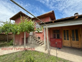 Haus Parwomajzi, region Weliko Tarnowo