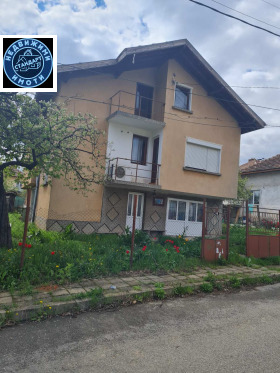 Casa Berkovica, região Montana 1