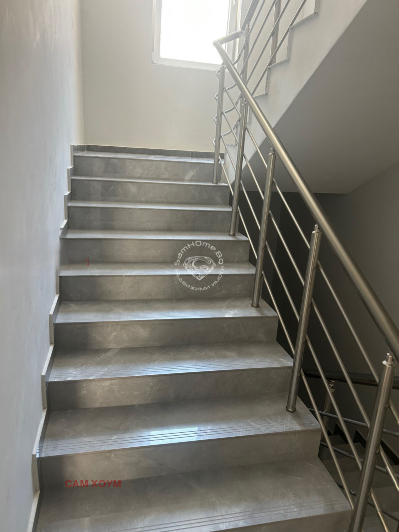 Продава  2-стаен град Варна , Възраждане 1 , 77 кв.м | 23299360 - изображение [7]