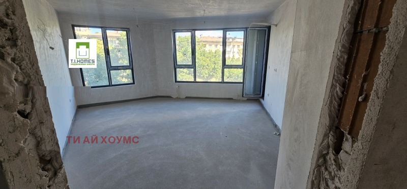 Продава  3-стаен град София , Разсадника , 97 кв.м | 20779316