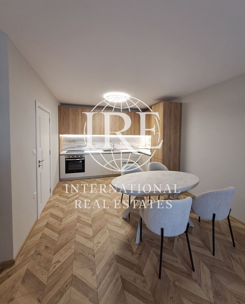 Продава 3-СТАЕН, гр. Варна, Център, снимка 2 - Апартаменти - 55708354