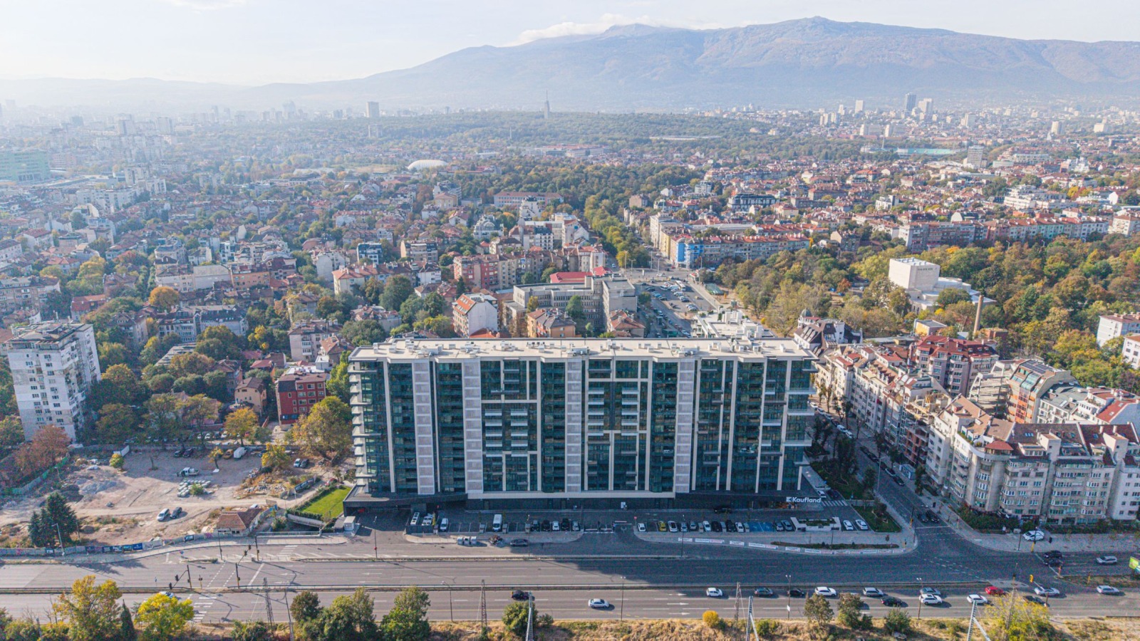 Продава 3-СТАЕН, гр. София, Оборище, снимка 2 - Апартаменти - 56607184