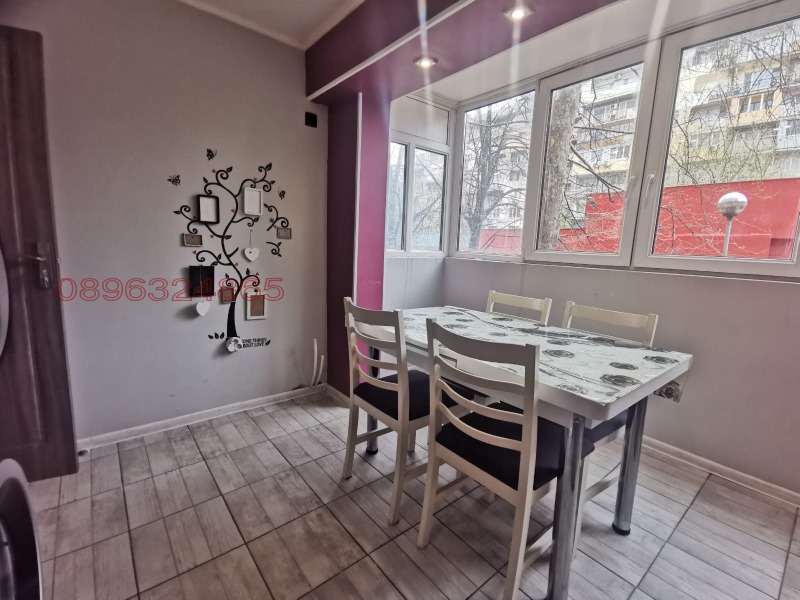 Продава 4-СТАЕН, гр. Русе, Родина 1, снимка 4 - Апартаменти - 52782355