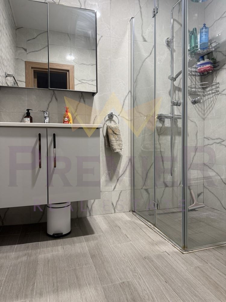 Продава 4-СТАЕН, гр. Варна, к.к. Св.Св. Константин и Елена, снимка 2 - Апартаменти - 54201367