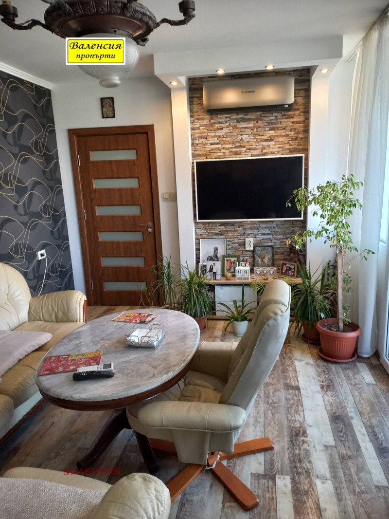 Продава 4-СТАЕН в град Враца, Център - 91 кв.м / 180 000 € » 352 049.40 лв., ВАЛЕНСИЯ